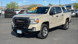 2022 GMC Canyon 4WD AT4 w/Cloth
