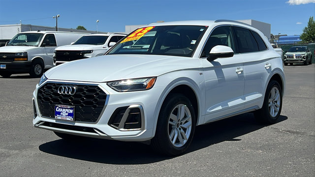 2023 Audi Q5 S line Premium