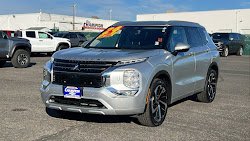 2024 Mitsubishi Outlander SEL