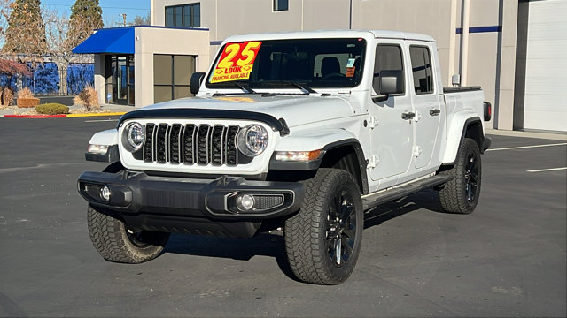 2025 Jeep Gladiator Nighthawk