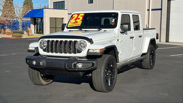2025 Jeep Gladiator Nighthawk