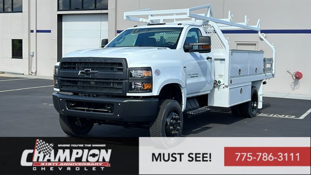 2025 Chevrolet Silverado MD WT