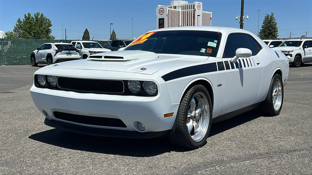 2014 Dodge Challenger R/T Plus