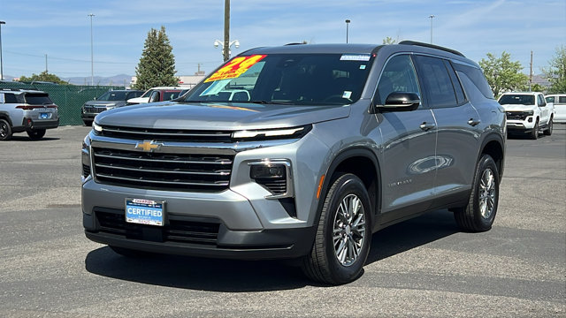 2024 Chevrolet Traverse AWD LT