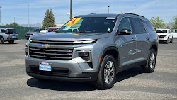 2024 Chevrolet Traverse AWD LT