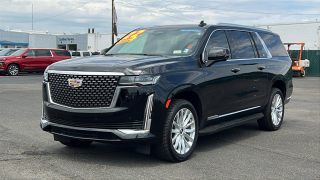 2022 Cadillac Escalade ESV Luxury