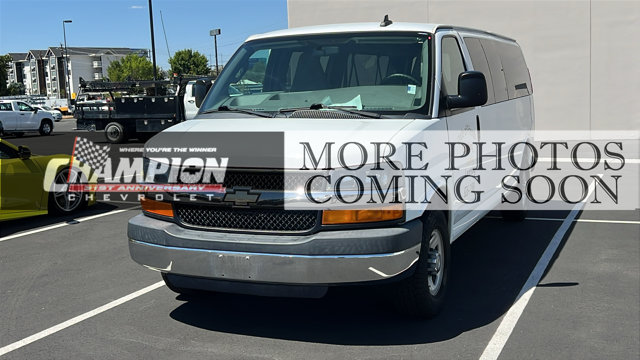 2016 Chevrolet Express Passenger LT