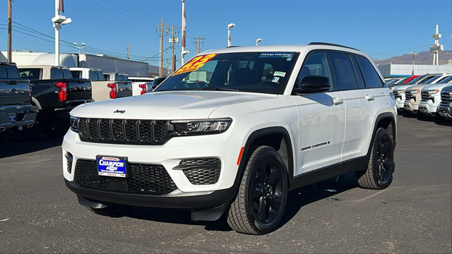 2023 Jeep Grand Cherokee Altitude