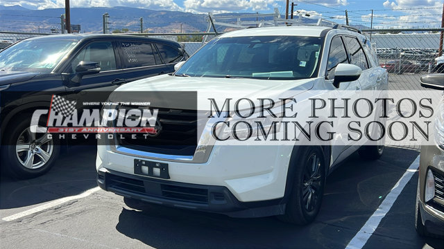 2022 Nissan Pathfinder SV