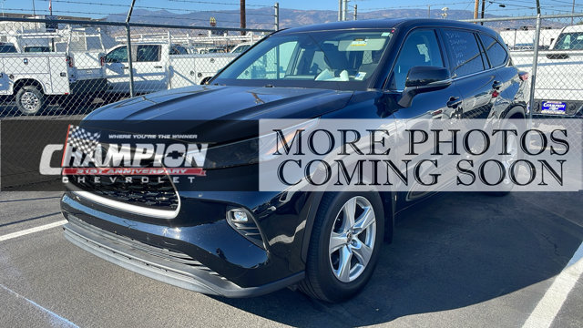 2022 Toyota Highlander LE